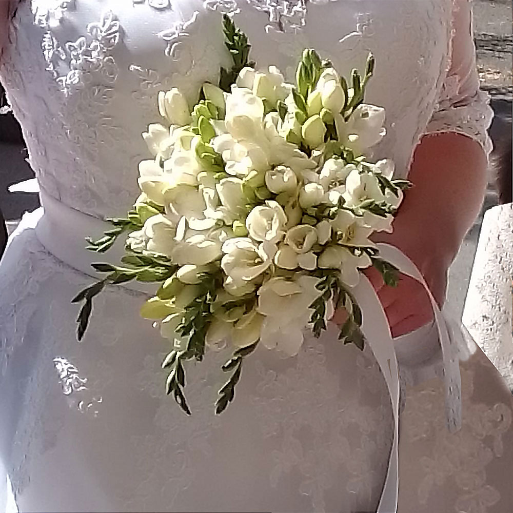 Bouquet da Sposa a Roma con Fresie Bianche 